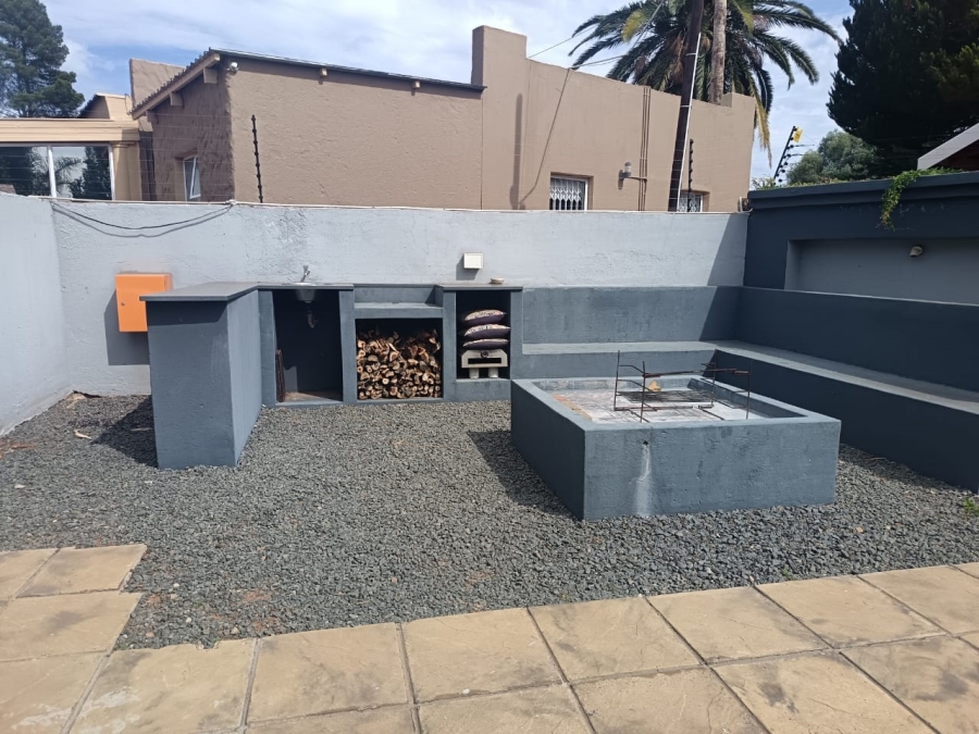 5 Bedroom Property for Sale in Monument Heights Northern Cape